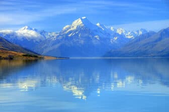 Mont Cook et les lacs turquoises