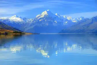Mont Cook et les lacs turquoises